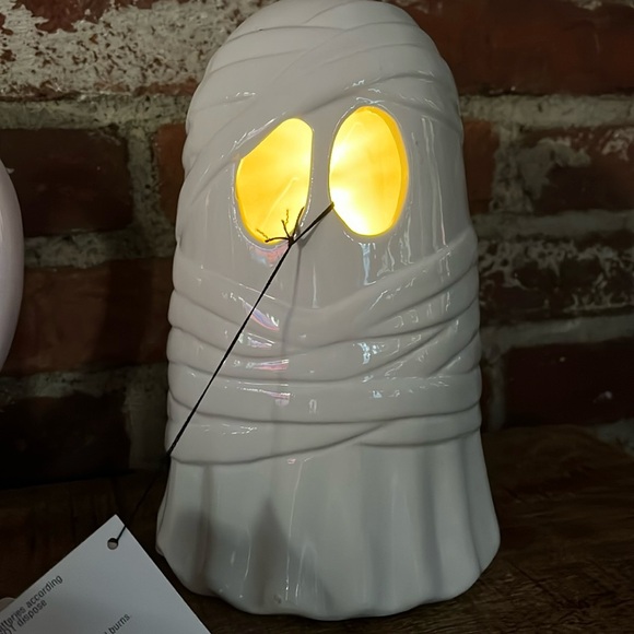 Martha Stewart mummy candle light up mummy and sand and fog autumn harvest candl - Picture 2 of 8